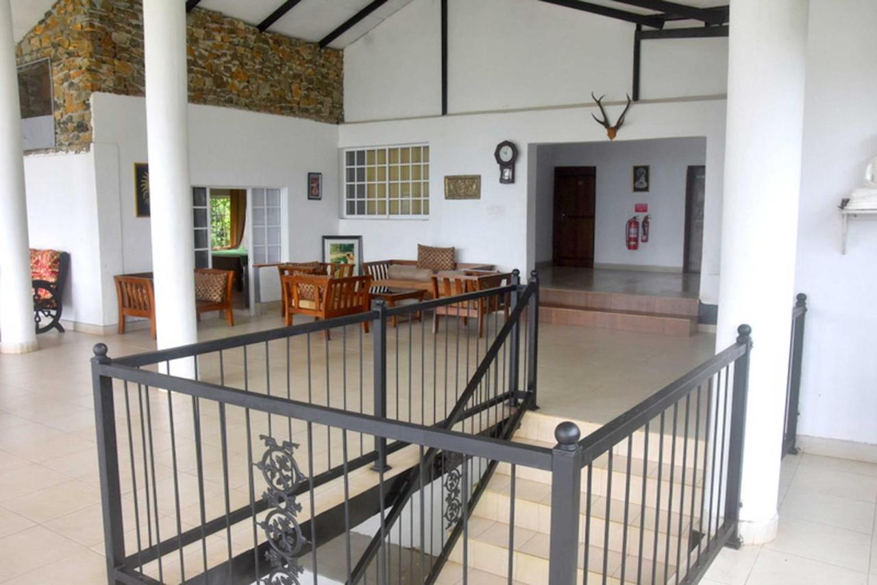 Hotel H2O Gampola Dış mekan fotoğraf