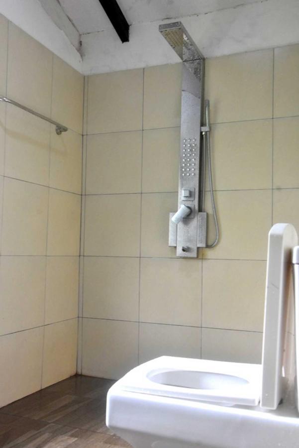 Hotel H2O Gampola Dış mekan fotoğraf